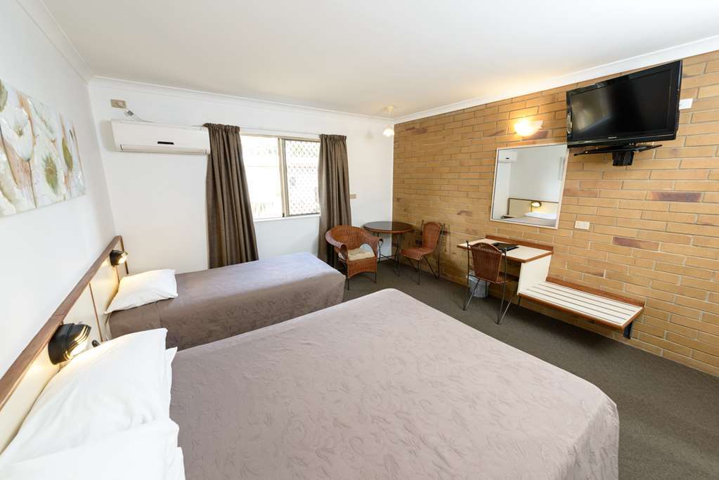 Wild Scotsman Motor Inn Gin Gin Qld Cameră foto
