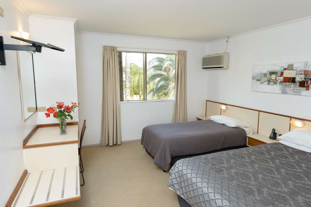 Wild Scotsman Motor Inn Gin Gin Qld Cameră foto